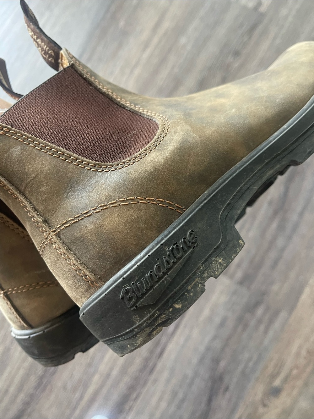 Blundstone | 585 Rustic Chelsea Boot Women’s 7.5 Water Resistant Leather Western